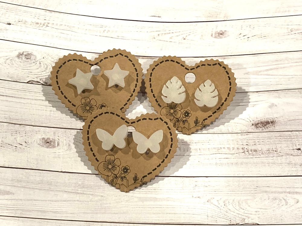 Stud earrings - kawaii, glow in the dark, purple